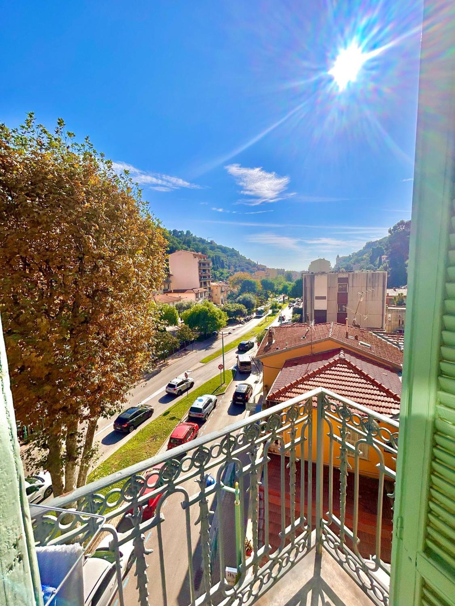 Menton: Superbe Appartement Eksteriør billede